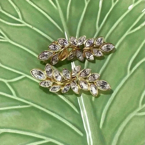 Kenneth Jay Lane Gold Clear Crystal Leaf Rhinestone Clip-On Earrings - Picture 6 of 8